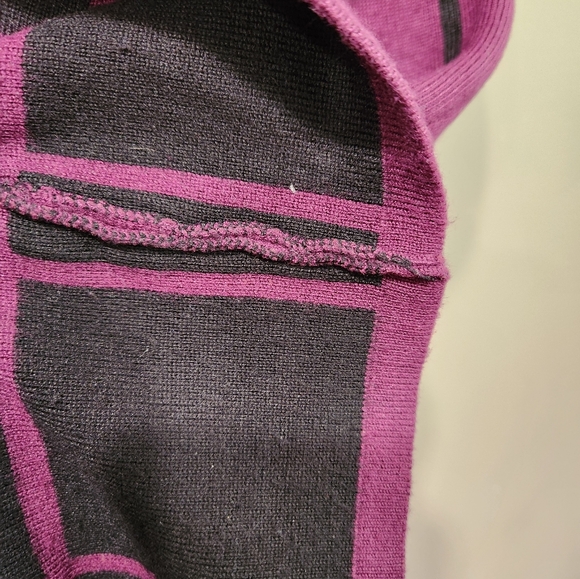 EUC Pina Rossi Wine/Black Windowpane Sweater Skirt Sz M - Picture 7 of 7